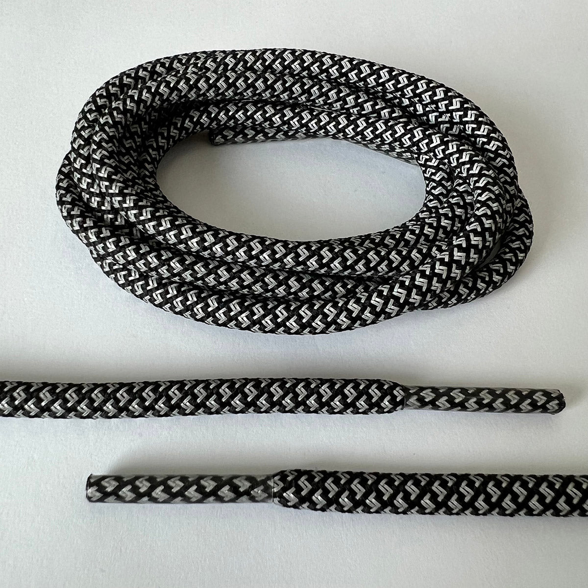 Adidas Yeezy Boost 350 V2 Black (Non-Reflective) Shoe Laces Jump Laces Adidas Yeezy Boost 350 V2 Black (Non-Reflective) Shoe Laces Jump Laces