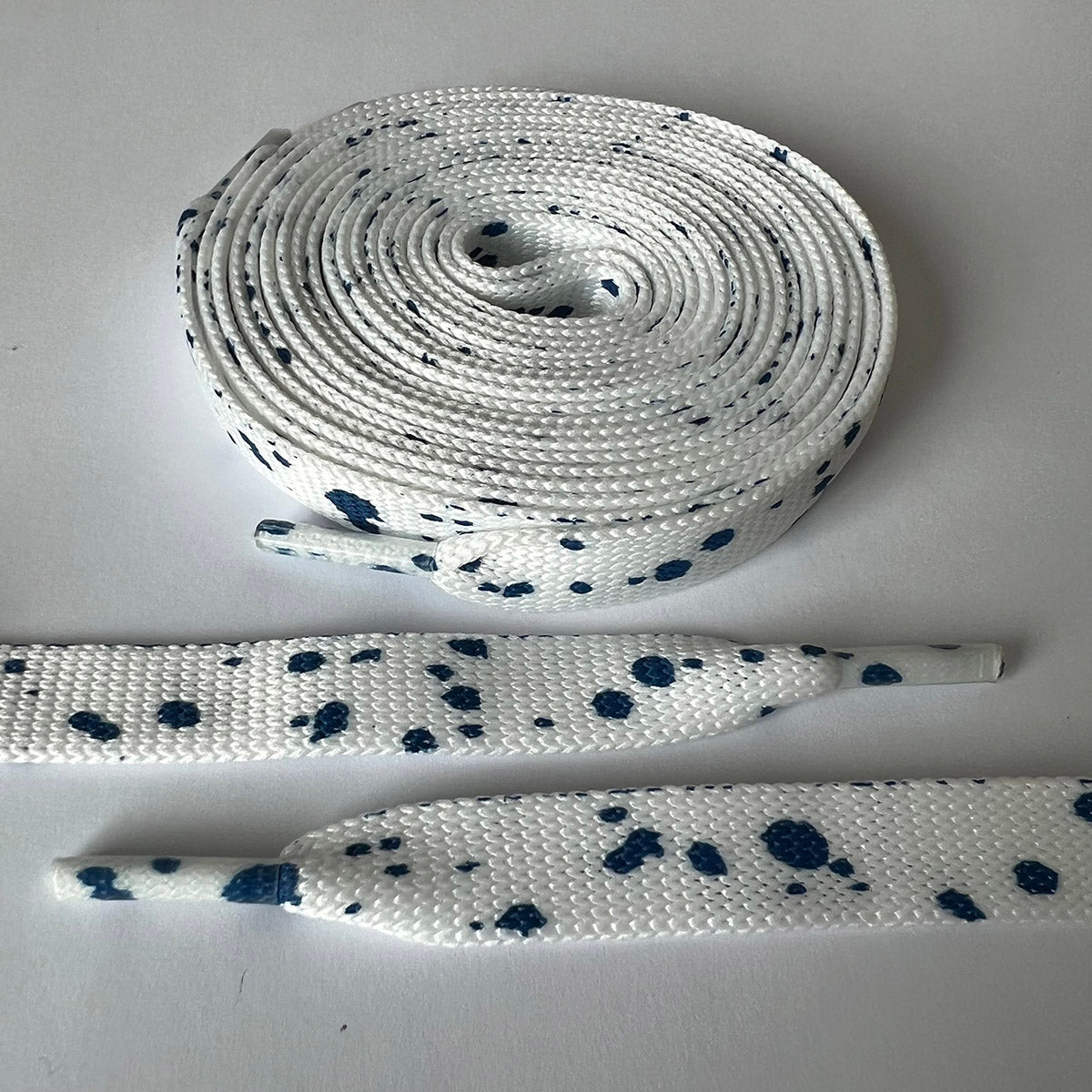 Alexander McQueen Oversized Ivory Black Shoe Laces â Jump Laces