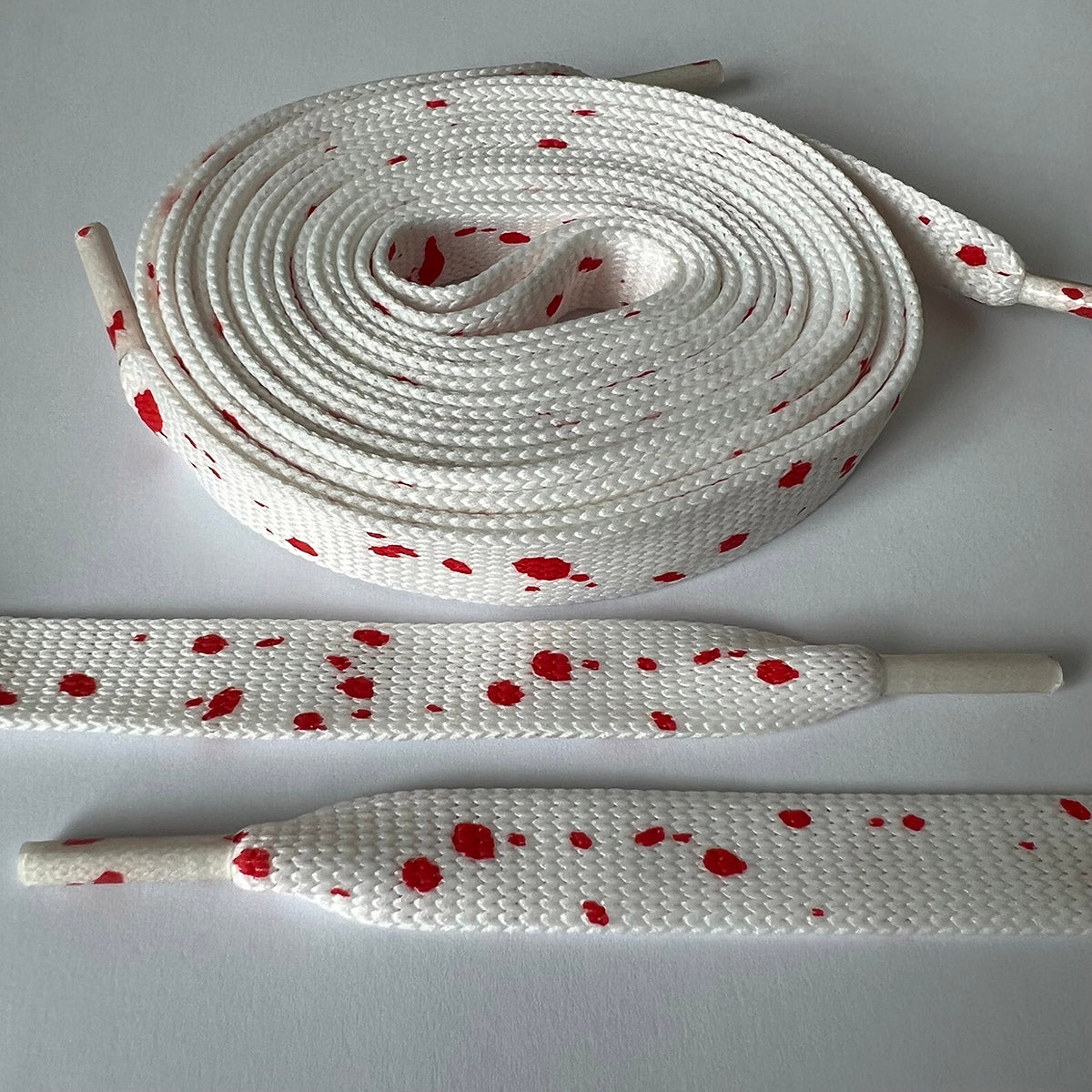 Alexander McQueen Oversized Ivory Black Shoe Laces â Jump Laces